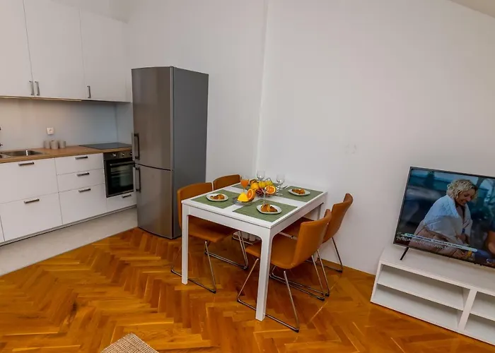 Апартаменты Catania Мали-Лошинь