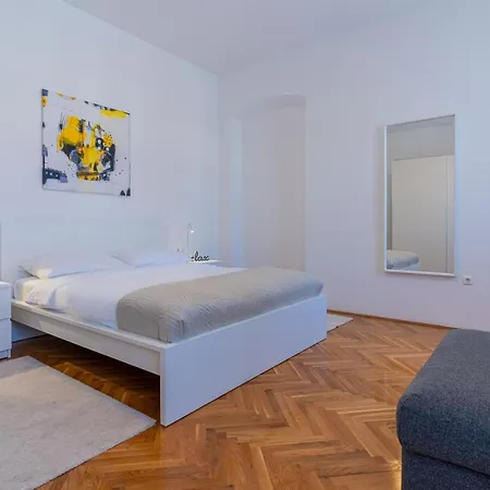 Apartment House Catania *