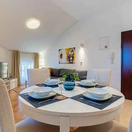Apartment House Catania