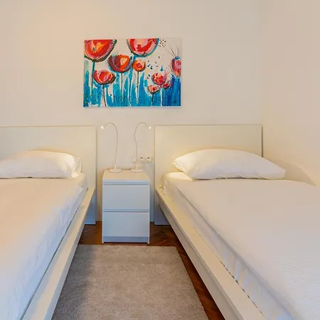 Apartment House Catania Mali Losinj